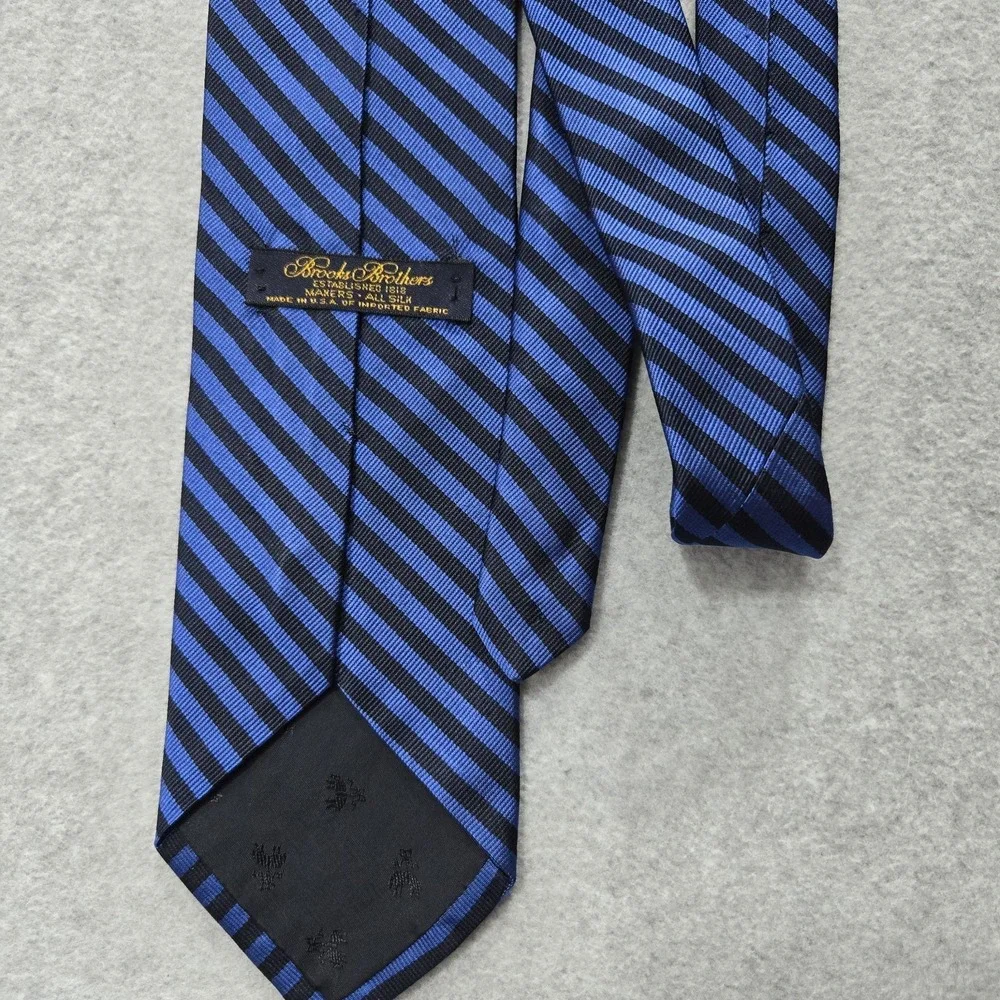 Brooks Brothers Tie Mens 100% Silk Vintage Made in USA Classic Preppy Striped‎
